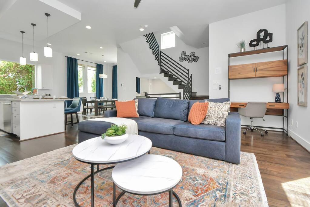 Casa Labella - Downtown Skyline Views - Sleeps 10 Houston