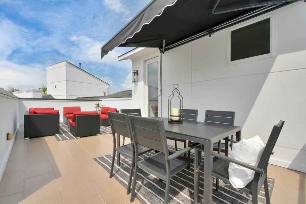 Casa Labella - Downtown Skyline Views - Sleeps 10 Hébergement de vacances Houston